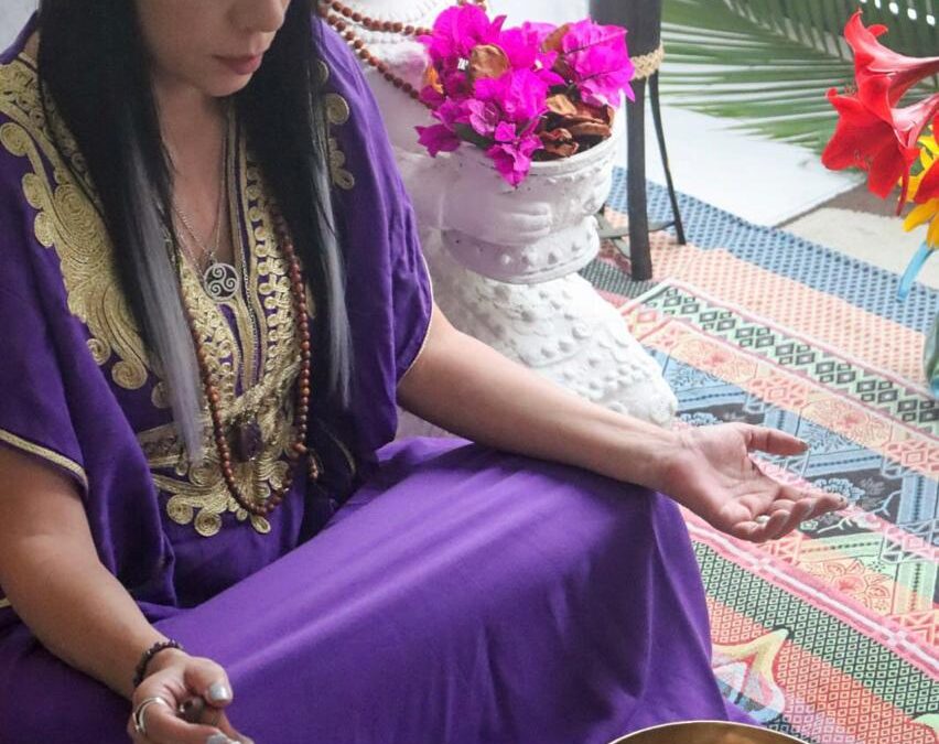 Terapias espirituales online en Colombia: sana desde donde estés con una guía experta