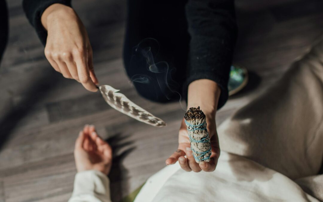 Qué es una limpia espiritual y cómo funciona: guía completa 2026