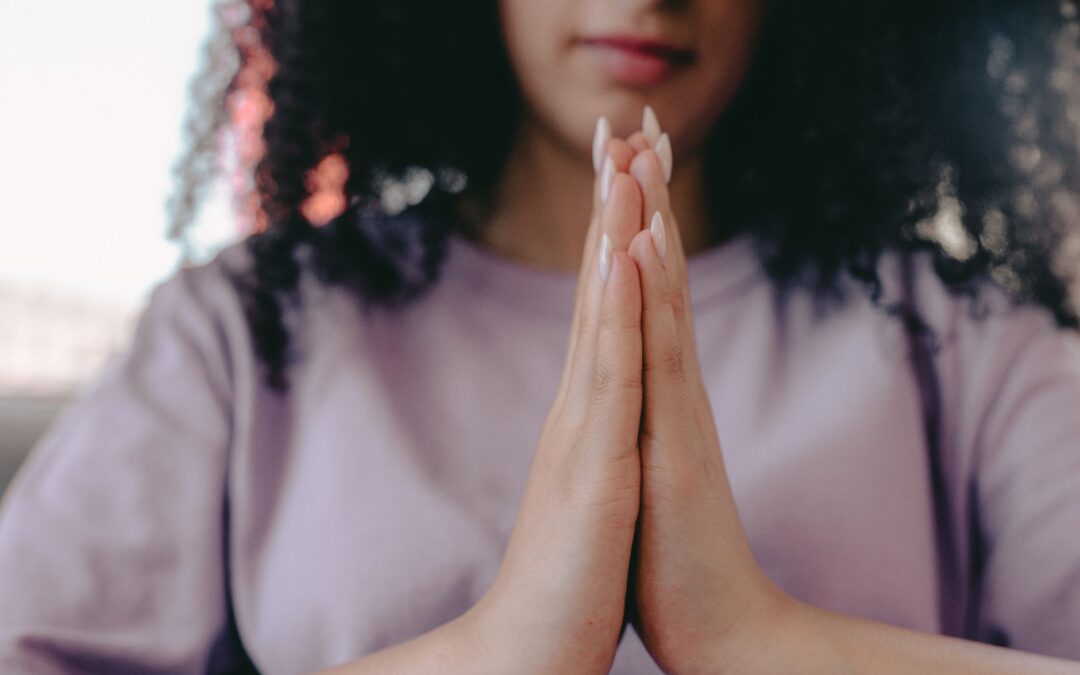 terapeuta espiritual colombiana atiende a, Sanación y Paz Espiritual